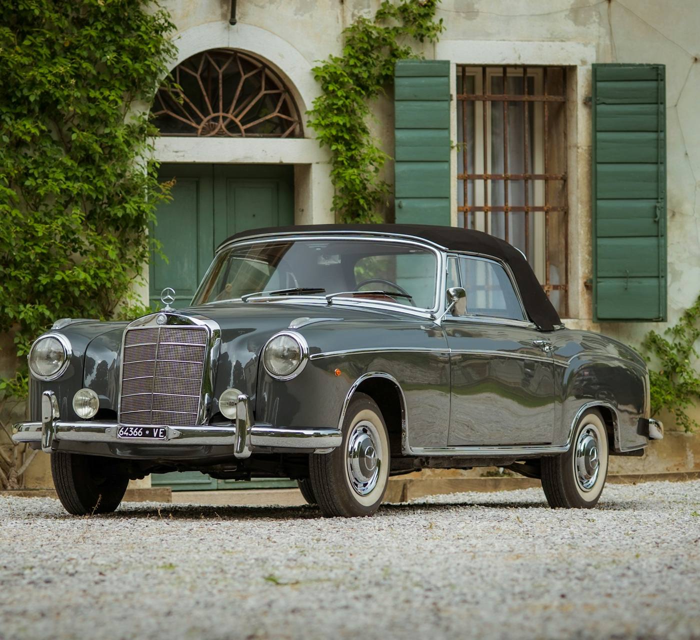 1957 Mercedes-Benz (W180) 220 SE Ponton