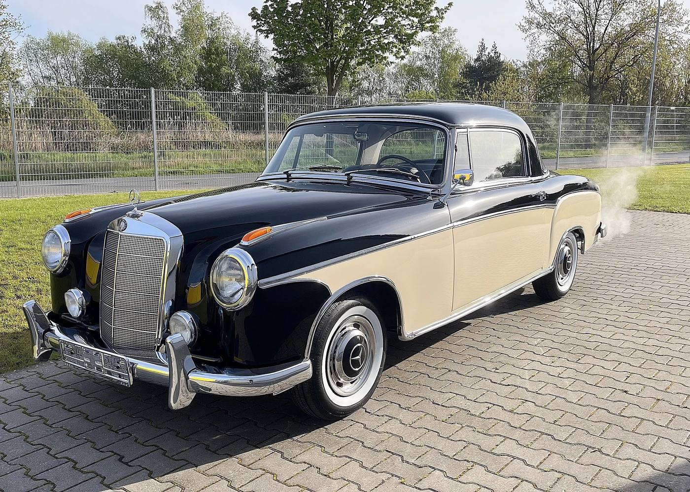 1959 Mercedes Benz W128 220 SE SSD