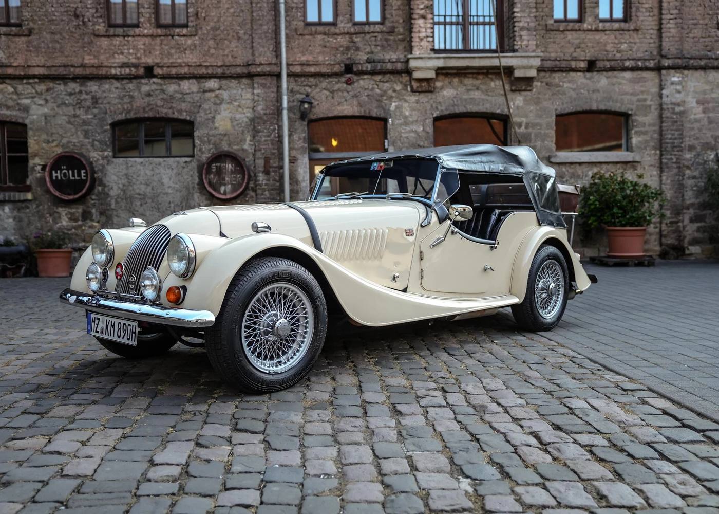 1976 Morgan 4/4 Four Seater