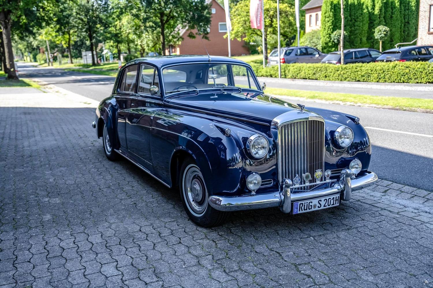 1961 Bentley S2 Steel Salon — image 1 of 212