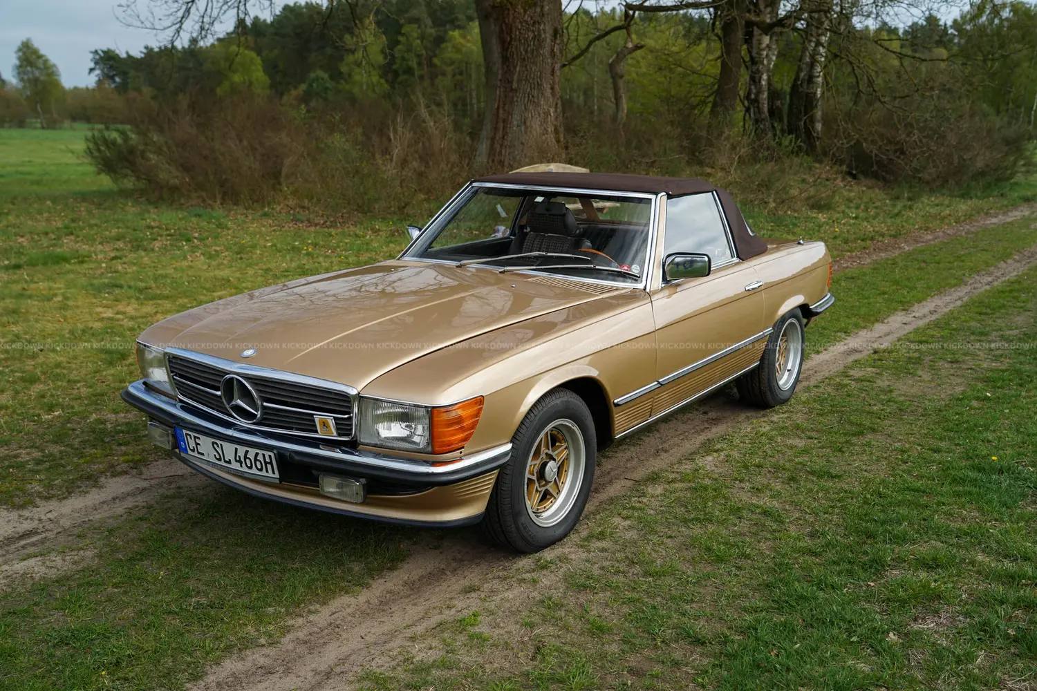 1982 Mercedes Benz R107 280 SL — image 1 of 91